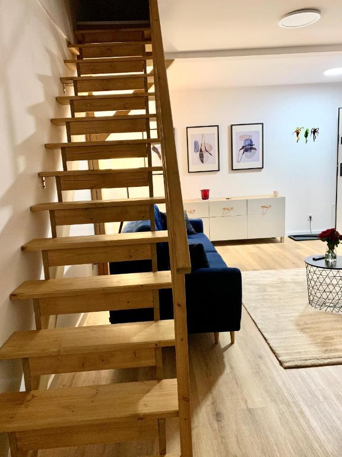 Apartament W Samym Sercu Miasta Z Darmowym Parkingiem Pod Zlotym Lwem -Hotel VI Klodzko Exterior photo